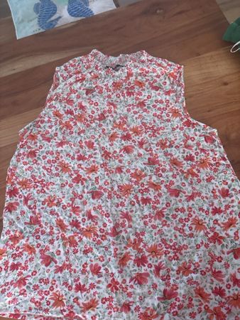 Damen Bluse Blumenmuster Grösse L 