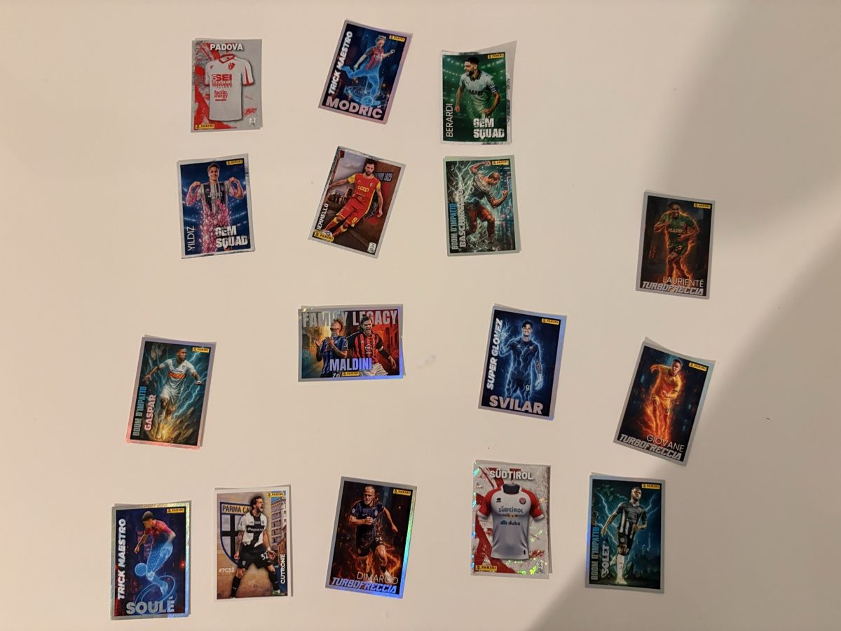 Panini Carte collezionabili: Figurine panini calciatori 2025/26  – Usato da Giubiasco venduto da bulag 8