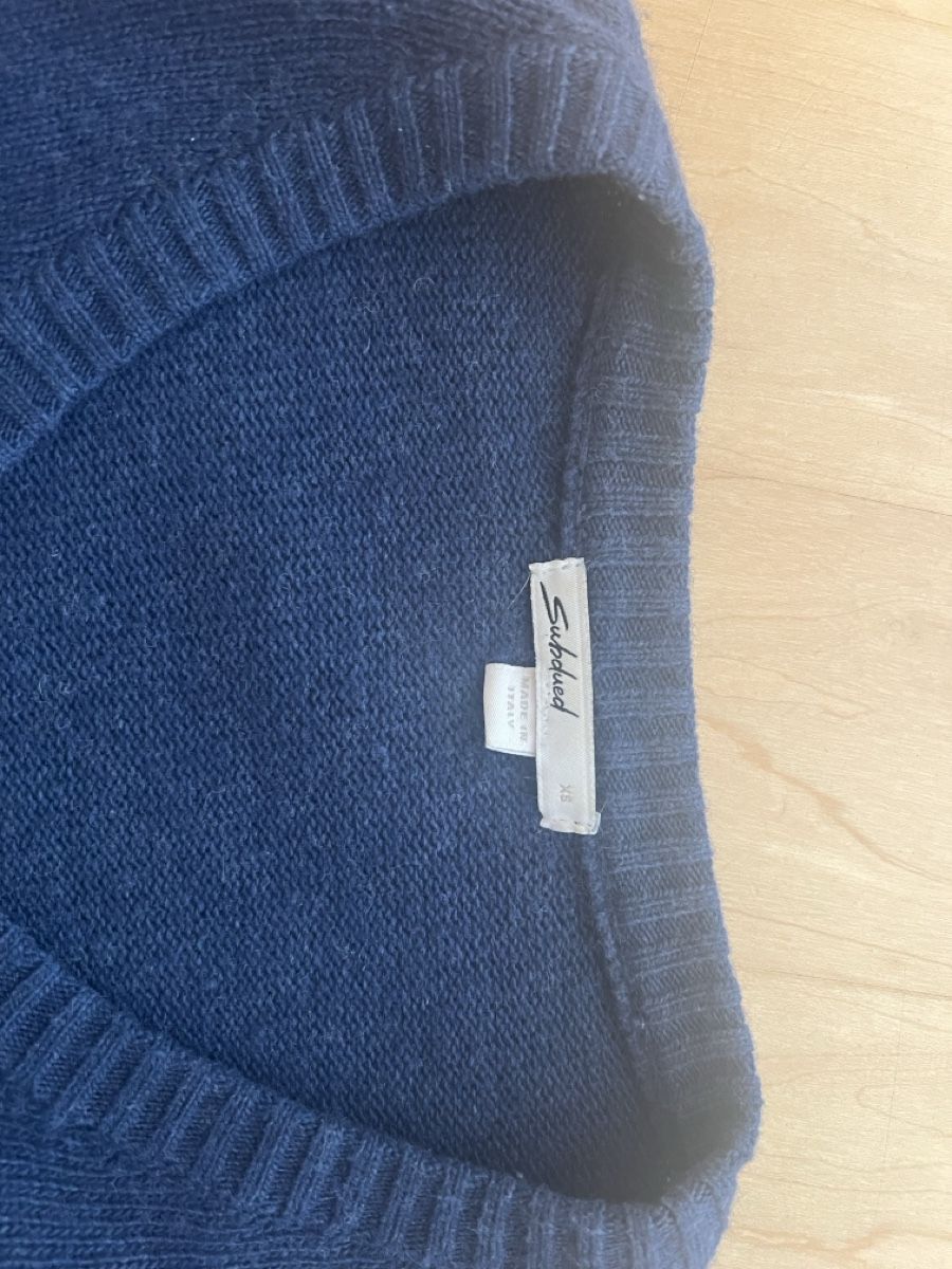 Maglioni & Felpe: Pullover Subdued blau Grösse XS gebrauchter Zustand – Usato da Inwil venduto da Ayrine2026
