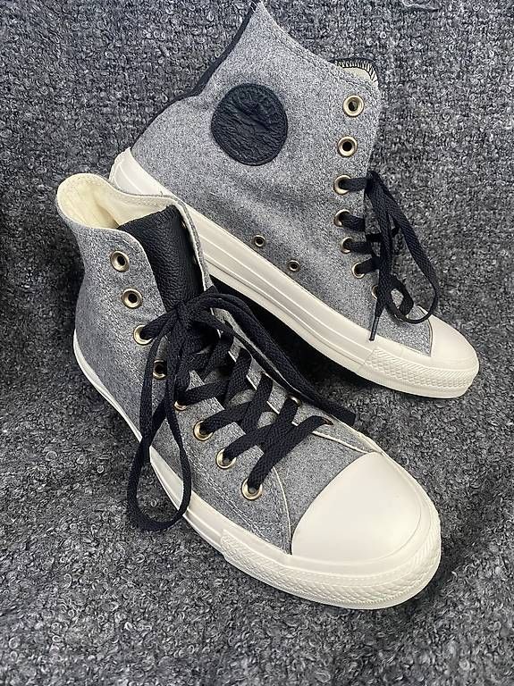 Converse Scarpe da uomo: Converse Grau 41.5 ungetragen – Usato da Herrenschwanden venduto da ale_5ggz