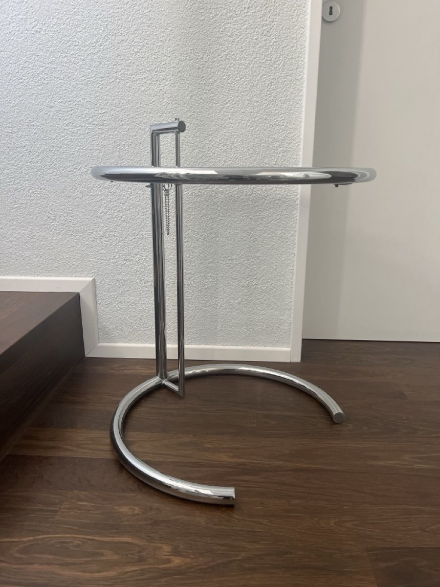 Tavoli: Designer-Beistelltisch – Nuovo (secondo la descrizione) da Männedorf venduto da cas_p66v
