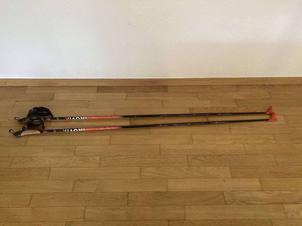 Bâtons de ski: Bâtons de ski de fond – D'occasion à Colombier NE par gue_sm27 1