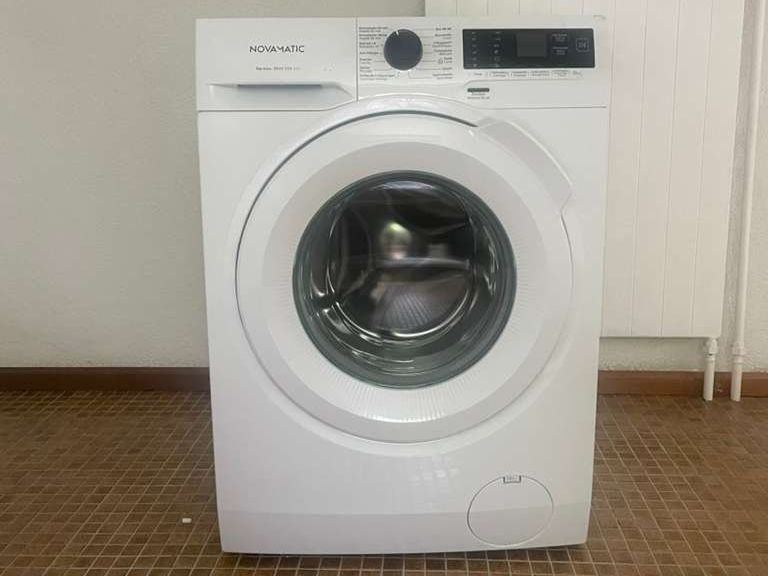 Novamatic Lavatrici: Waschmaschine NOVAMATIC neu – Usato da Wilen b. Wollerau venduto da Mancunia