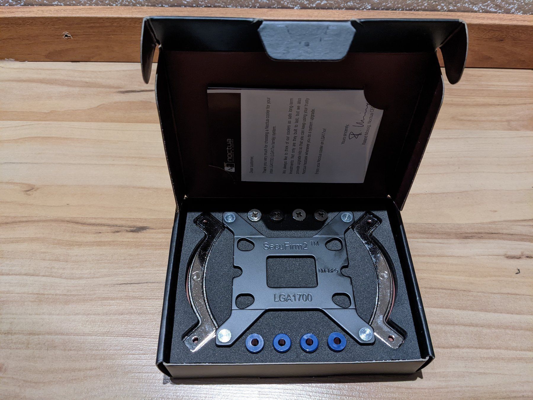 PC: Noctua Sockel 1700 83mm Mounting Kit – Nuovo e nell'imballaggio originale da St. Gallen venduto da Fura2 1