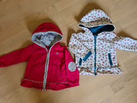 Deux gilets filles Sergent major 2 ans / 92cm