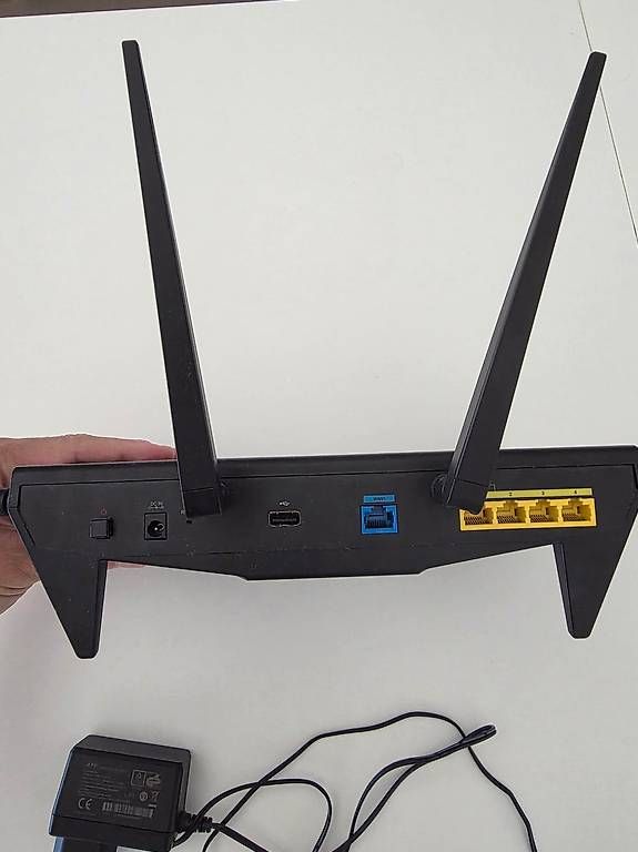Synology Modem & Router: Router-Point d'accès WiFi Synology RT2600ac – Usato da Bramois venduto da Ant31416 1