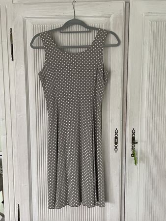 Sommer Kleid Gr. 36 Taube mit Punkten