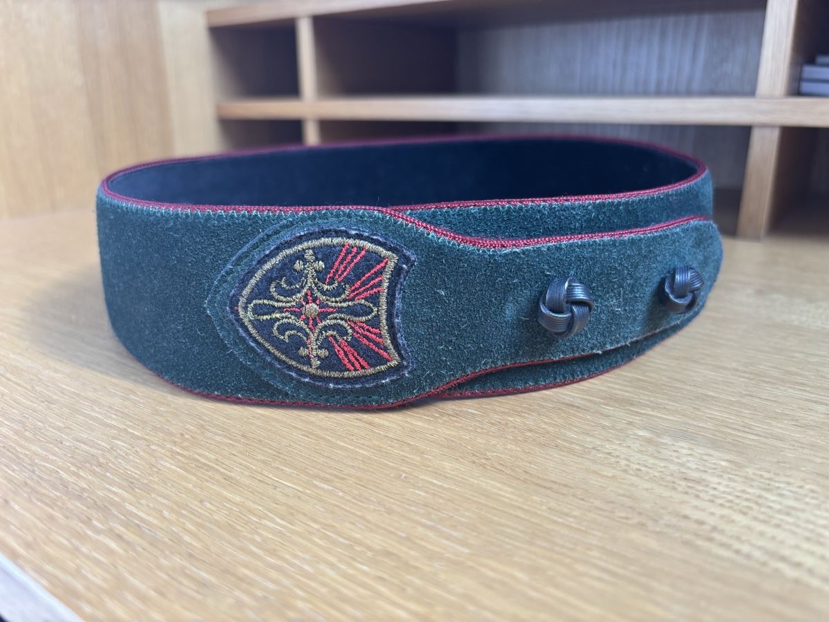 Cinture: Ceinture en daim vert l Aiglon - 75cm – Usato da Founex venduto da ari_2gt7