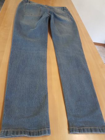 Pantalon jeans bleu taille 38 marque Chris 74% coton
