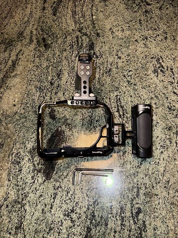 Smallrig Sonstiges Zubehör: Smallrig Sony A7 iii Cage mit Handle und High-Mount – Gebraucht aus Beromünster von Lechim19 1
