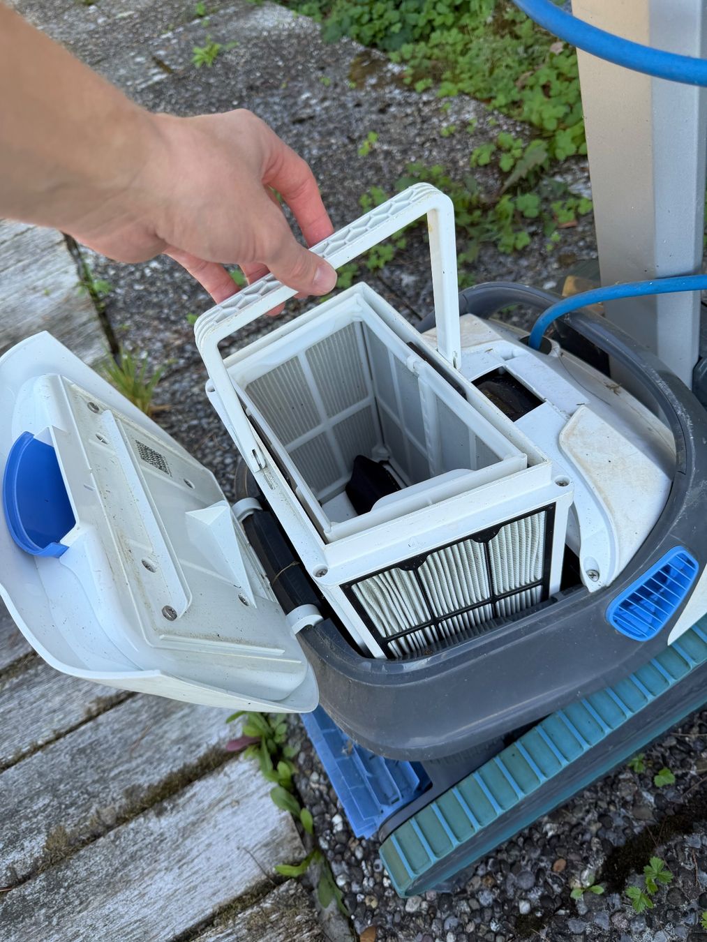 Dolphin Accessori per Piscine: Dolphin Poolroboter mit Caddy S300i – Usato da Luzern venduto da jd111111 3