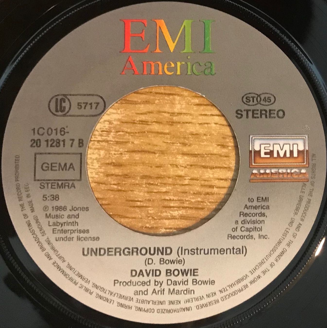 Schallplatten: DAVID BOWIE - UNDERGROUND – Gebraucht aus Bussigny von vinyl-pas-cher 2