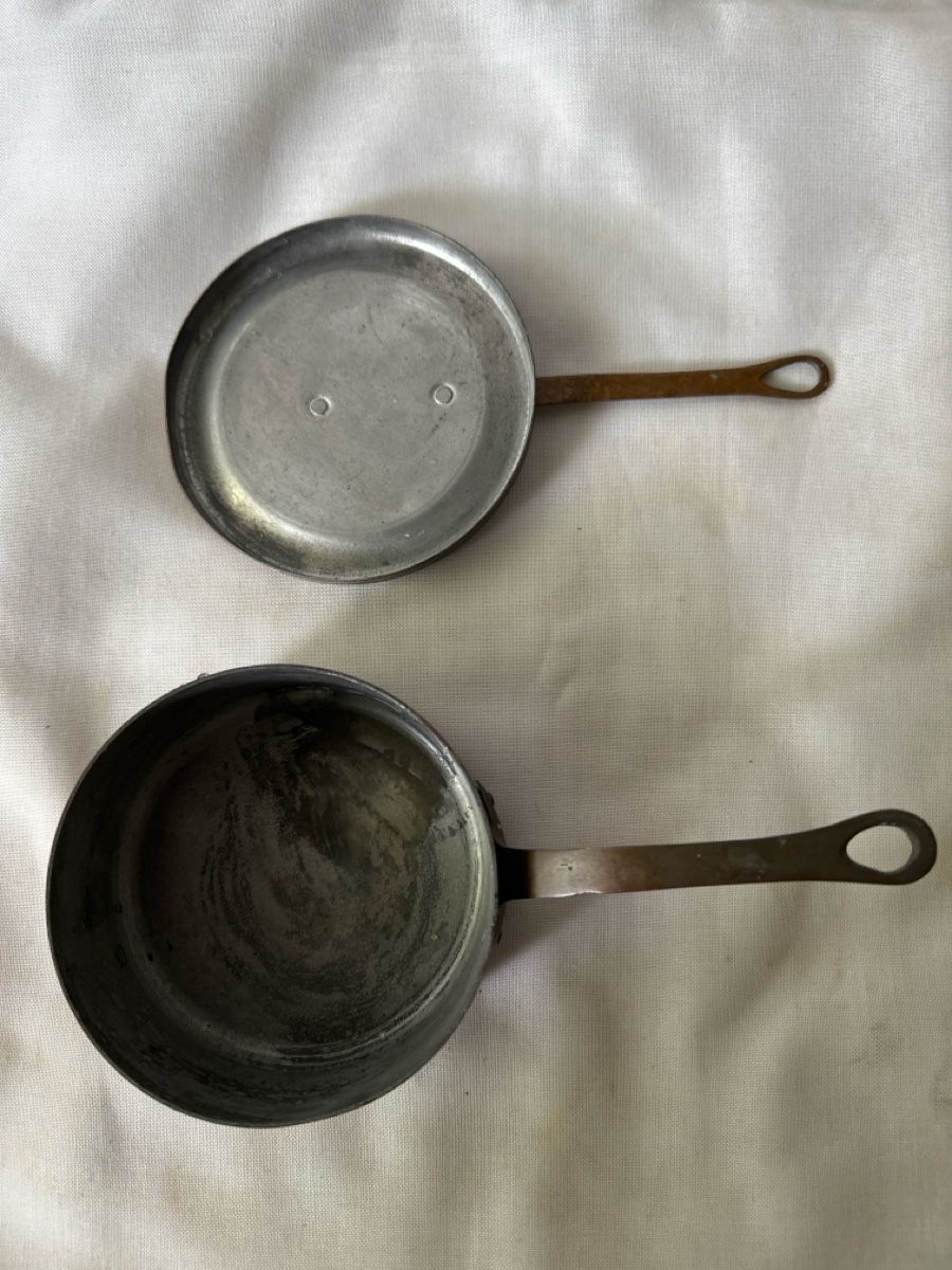 Padelle: Antike Kupferpfännchen mit Deckel, Durchmesser 10 cm – Usato da Zürich venduto da Chaeffeler 1