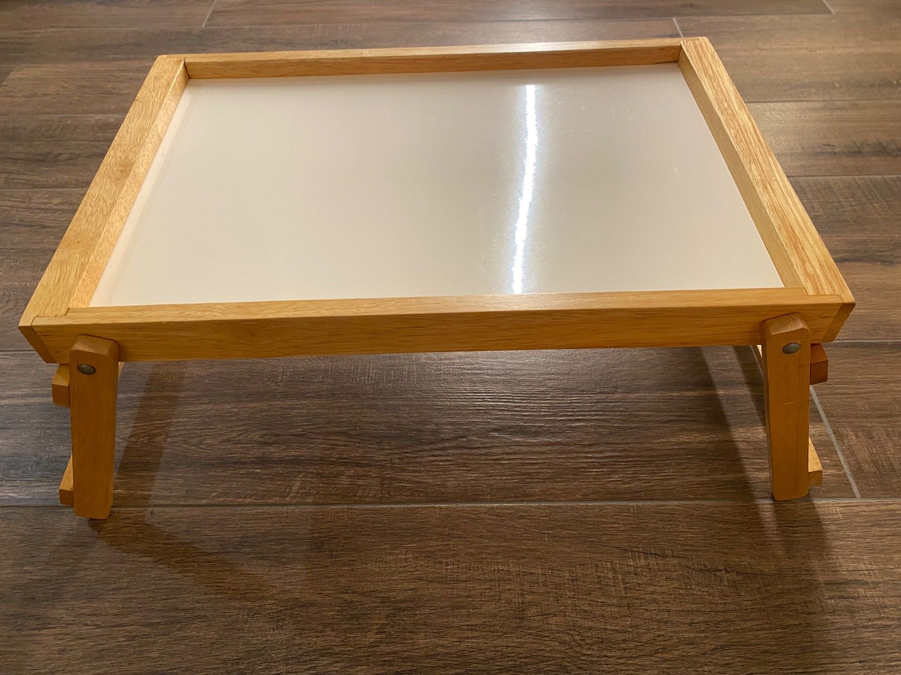 Tavoli: Tischständer / Tablett braun weiss – Usato da Pratteln venduto da a23_j2gs 2