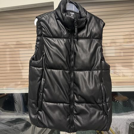 Puffer Vest FSBN Faux Leather Black Size XL New Condition