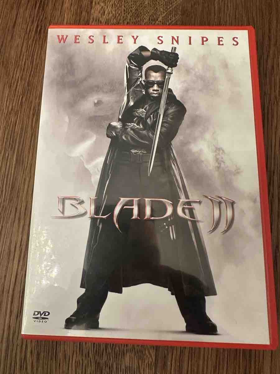 Alle DVDs: DVD Blade II mit Wesley Snipes – Gebraucht aus Worb von Microbio