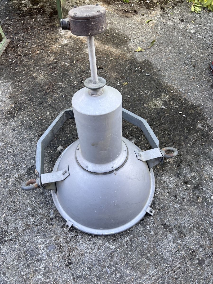Lampade: Grosse Industrielampe Sulzer – Usato da Dinhard venduto da Stahlguss
