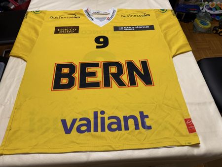 SC Bern Gameworntrikot Junioren Nummer 9 Grösse XL