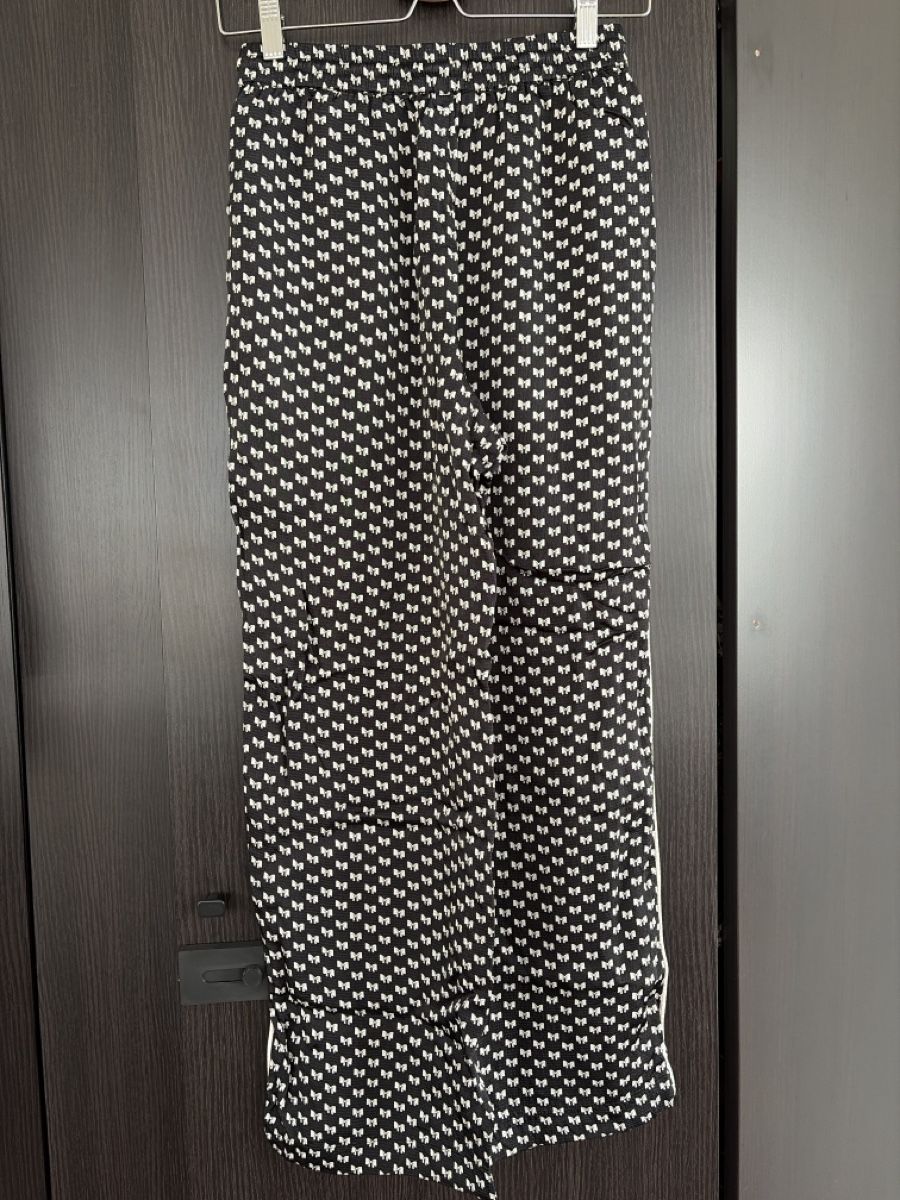 Maje Pantaloni: Maje Hose 34 - ab 1.- – Usato da Baar venduto da GerberaRosa 1