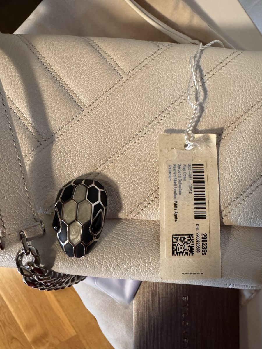 Bulgari Taschen für Damen: Bulgari serpenti cabochon  – Neu und originalverpackt aus Delémont von Dolcegera22 5