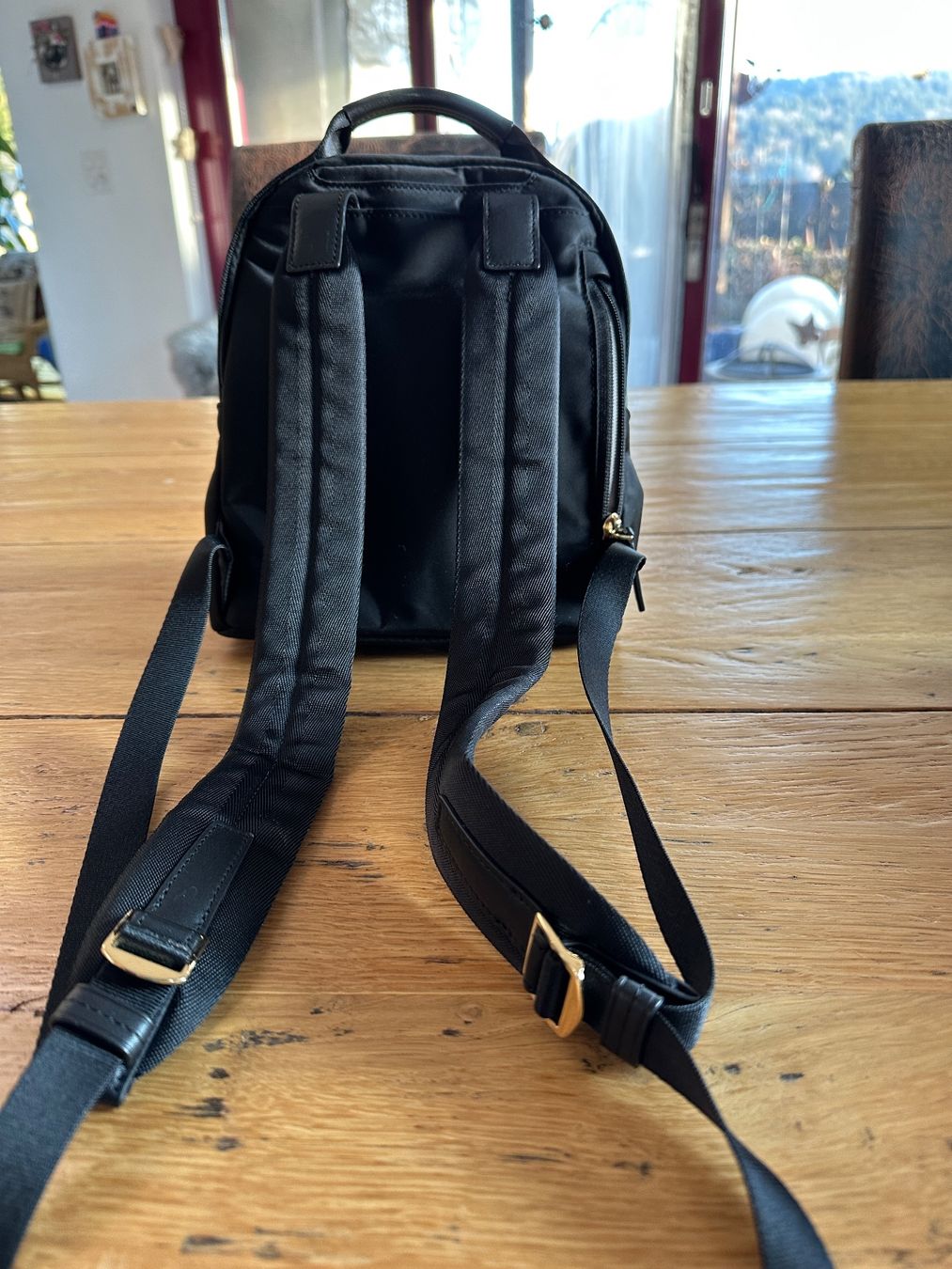 Tumi Rucksäcke: Tumi Rucksack, schwarz / gold – Gebraucht aus Madetswil von Steppenwolf. 5