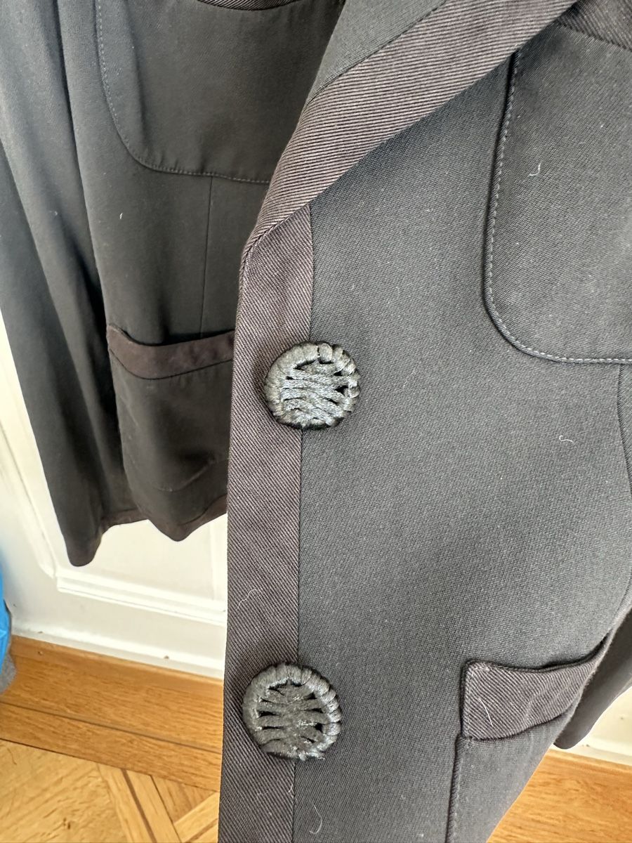 Armani Giacche: Emporio Armani Blazer – Usato da Zürich venduto da SM122 2