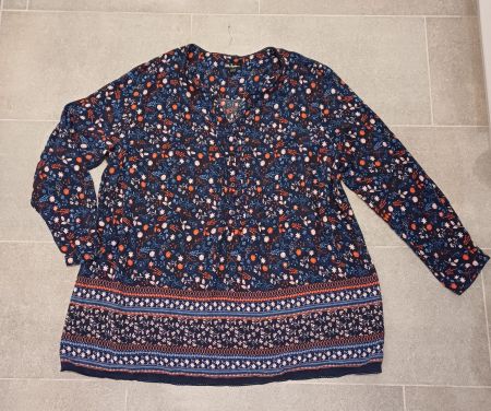 Schöne Tunika Gr.50-52 von Ulla Popken