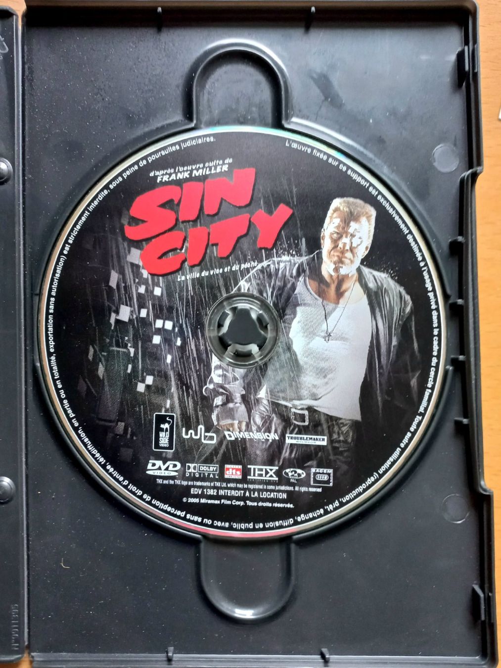 Tutti i DVDs: DVD F/E - Sin City – Usato da Niederuzwil venduto da lubimaja 1