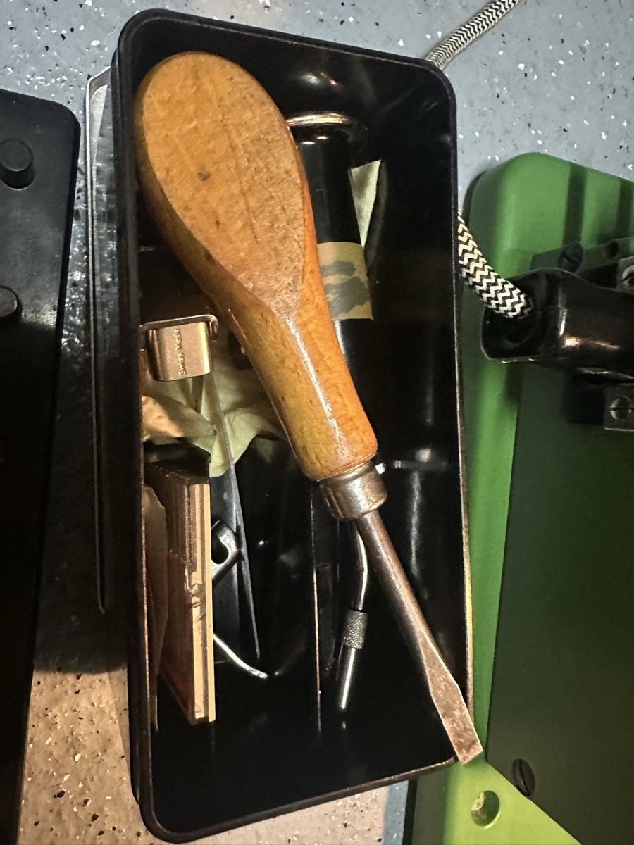 Elna Machines à coudre: Elna nachmachine  – D'occasion à Nürensdorf par maqopaqo 2