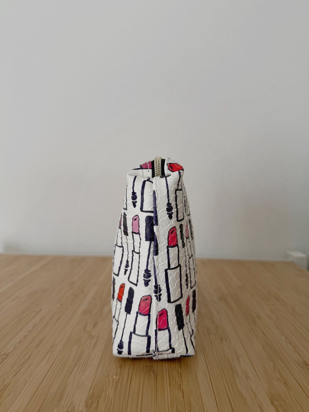 Estée Lauder Custodie per cosmetici: Estee Lauder - Beauty case Lipstck by Kendra Dandy – Nuovo (secondo la descrizione) da Bioggio venduto da oxanacas 1