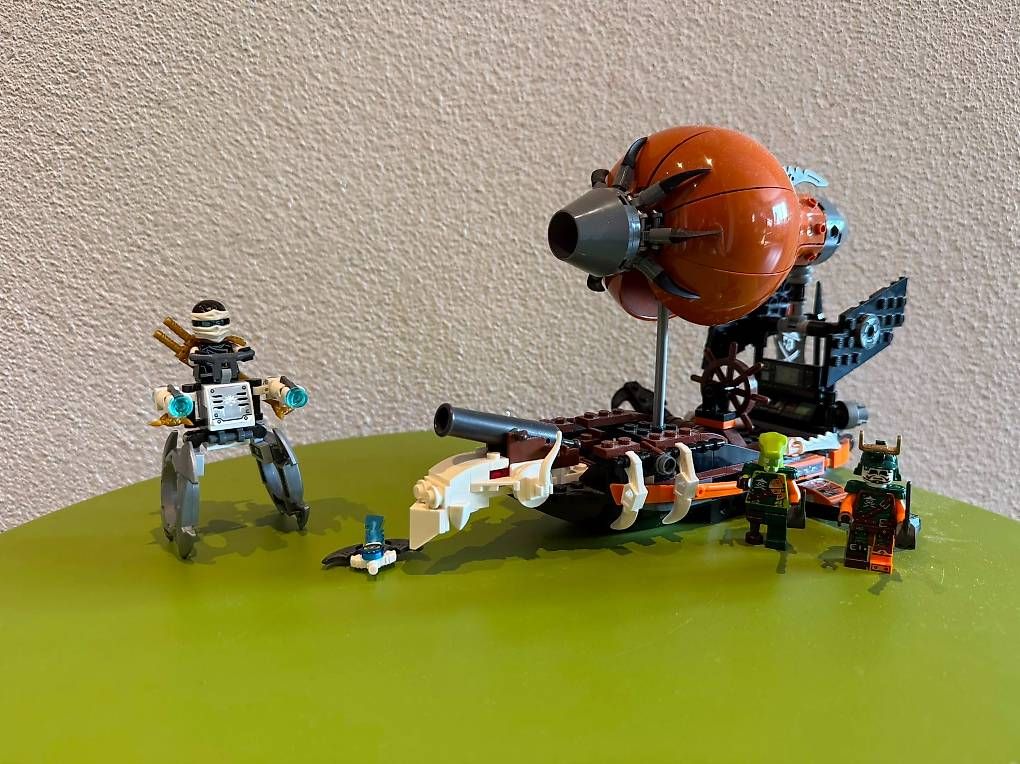 Lego Giocattoli: LEGO Ninjago 70603 - Kommando Zeppelin – Usato da Hildisrieden venduto da Albi35 1
