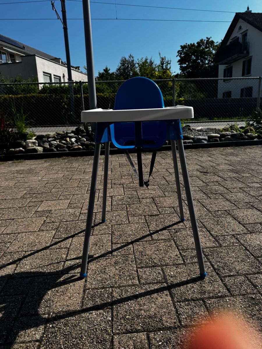 Ikea Seggioloni: Ikea Hochstuhl – Usato da Egg b. Zürich venduto da Brocki_Insel_Egg