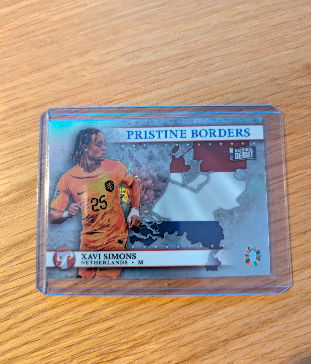 Topps Carte collezionabili: Xavi Simons - Topps - Pristine Borders - National Debut – Usato da Zürich venduto da Brunsketti
