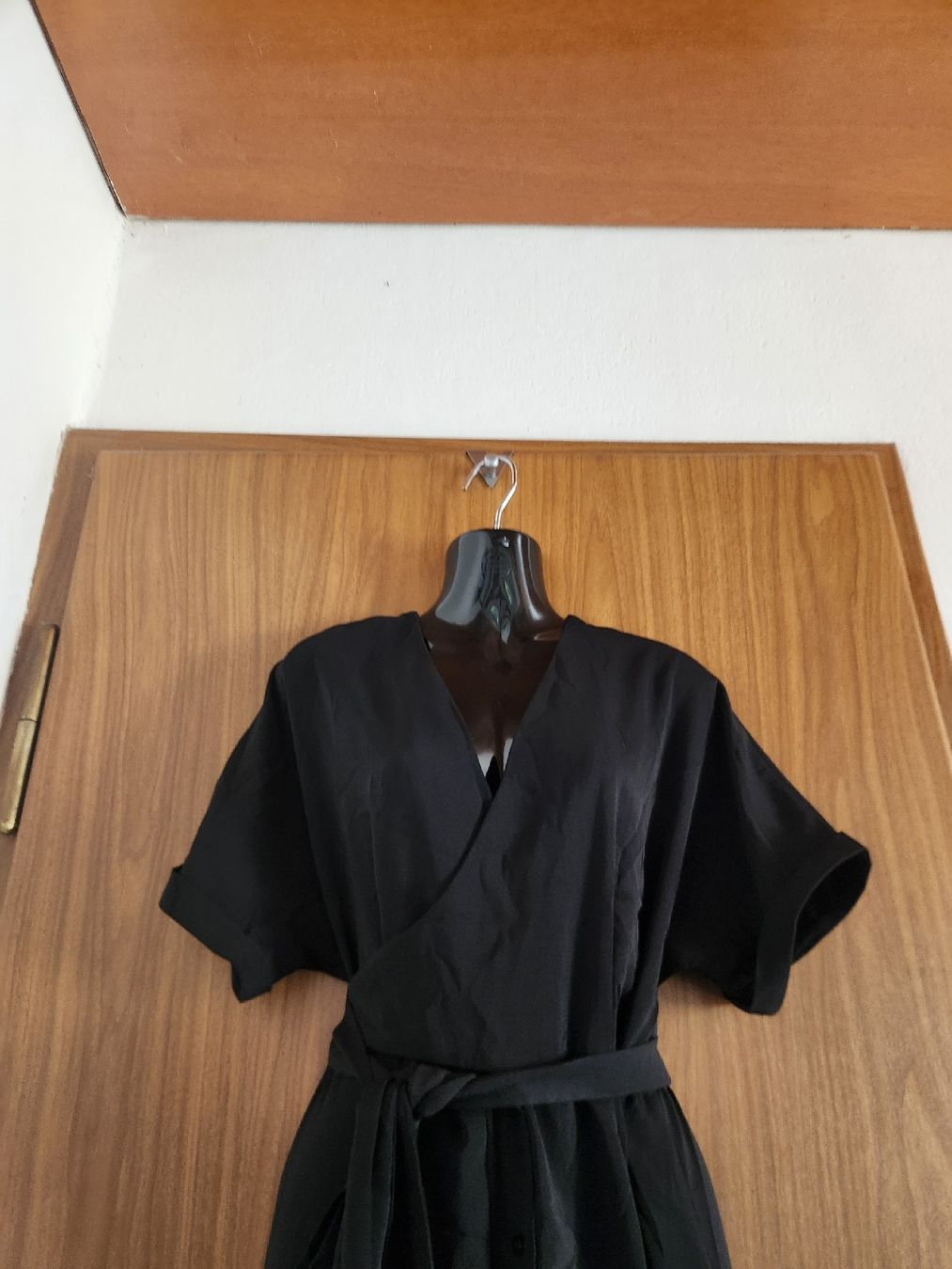 Vestiti: Robe Au Printemps Paris noire  Taille  M – Usato da Niedergösgen venduto da Eva2410 8
