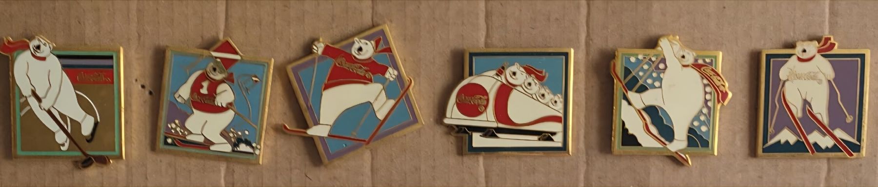 Coca-Cola Plaketten & Abzeichen: Coca Cola Eisbären Pins – Gebraucht aus Luzern von Luzern_Energy