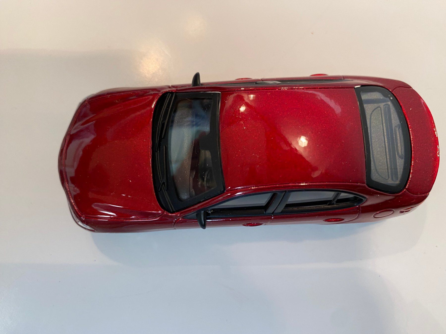 Alfa Romeo Modellini d'auto: Alfa Romeo Giulia Bburago Fire 1-43 117 – Nuovo e nell'imballaggio originale da Stäfa venduto da executive-cars 3
