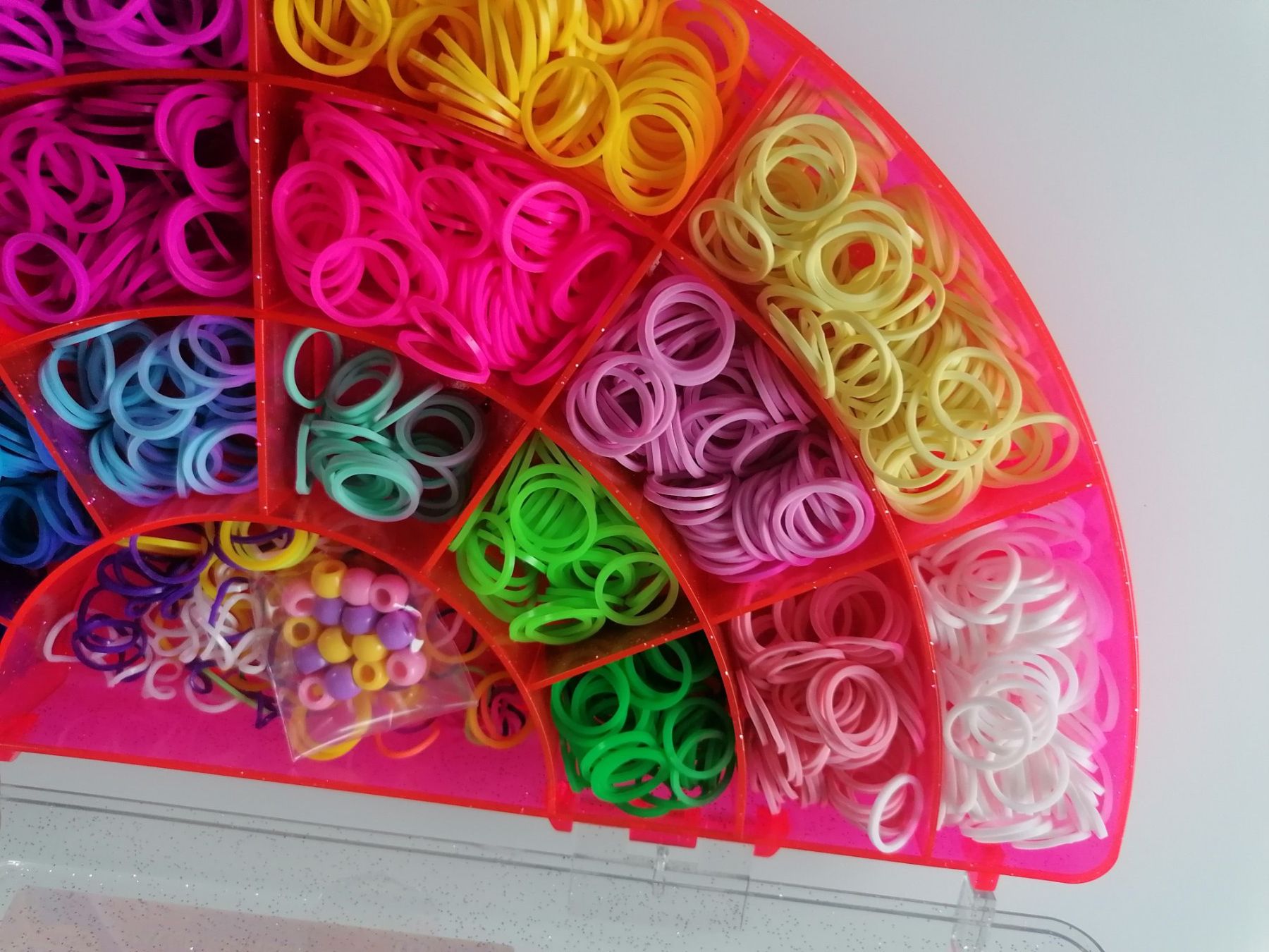 Kit bricolage: Ca. 80% vollständig: LOOPS Mega-Rainbow Box – Usato da Uster venduto da Smilla07 5