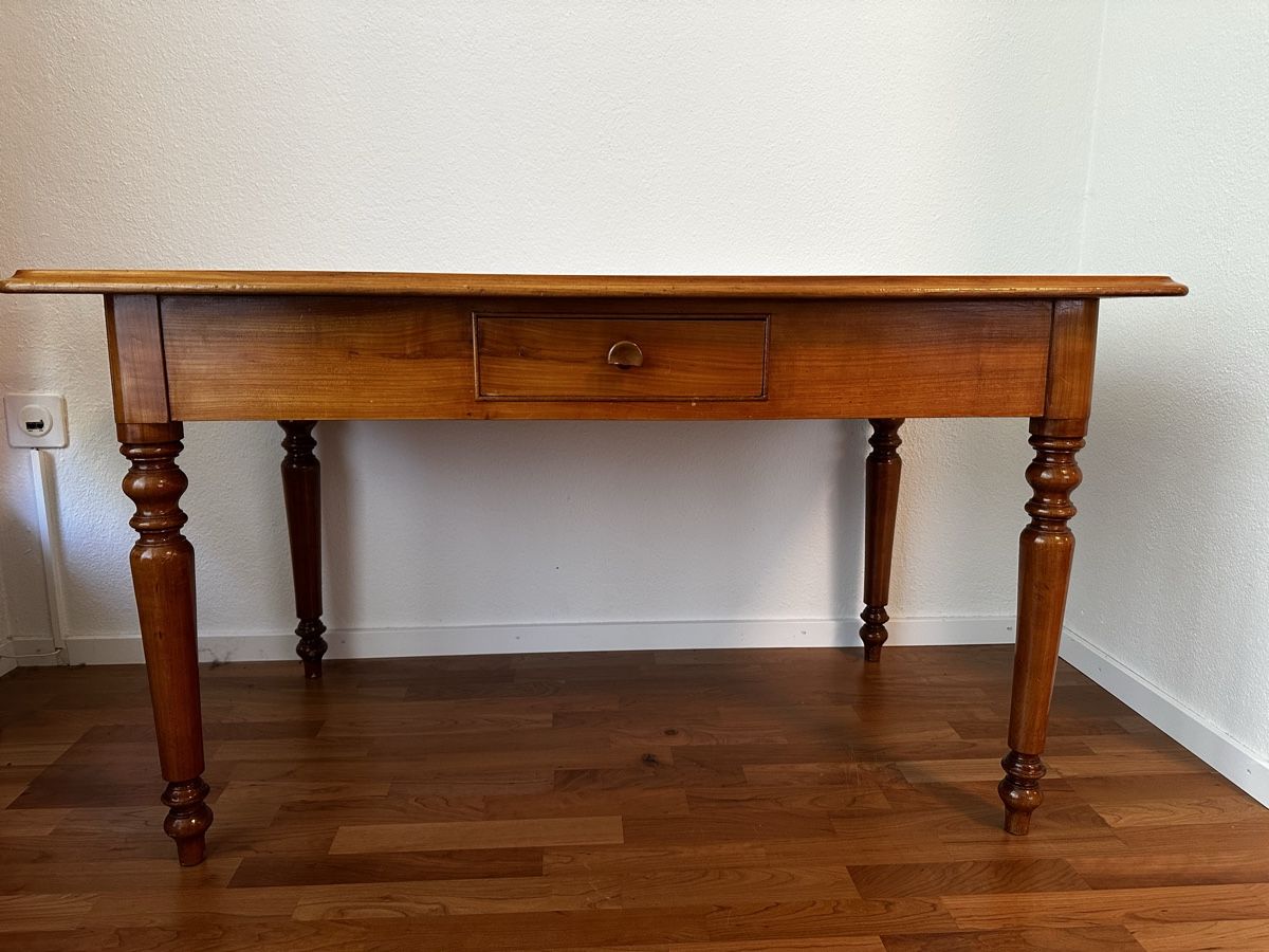 Tavoli: Massiver Holztisch Kirsche Antik Biedermeier Stil – Usato da Zürich venduto da sommerregen84