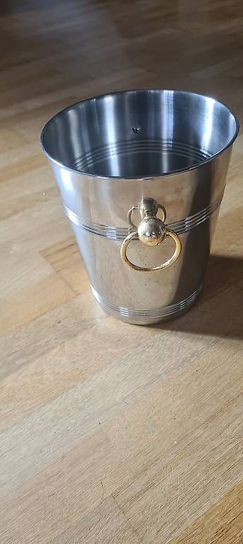 Altro: Champagner / Wein Kühlkübel – Usato da Herzogenbuchsee venduto da lpo_757q