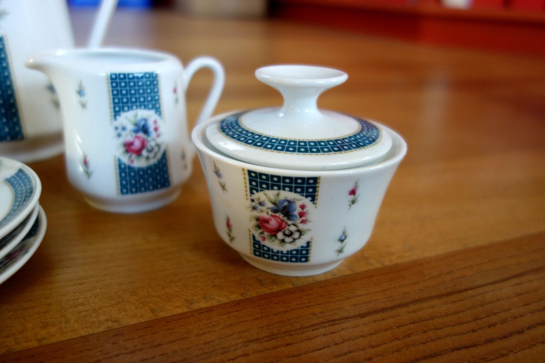 Set di piatti: Service 60/70ger Deko vintage Kaffee – Usato da Wittwil venduto da Schnaeppli64 1
