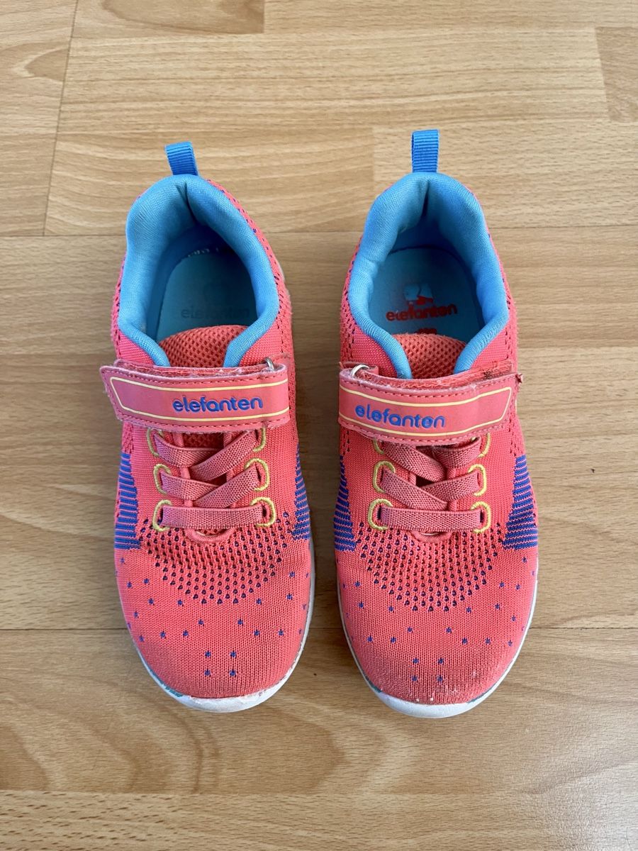 Elefanten Schuhe für Mädchen: Turnschuhe, Gr. 30, Elefanten – Gebraucht aus Zürich von jmg_8005