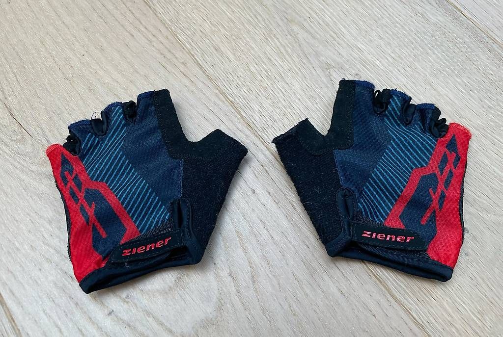 Guanti: VELOHANDSCHUHE KINDER M  – Usato da Mönchaltorf venduto da rokafauc