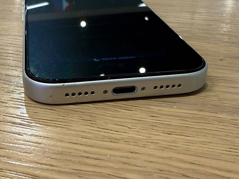 Apple Telefoni cellulari / Smartphones: iPhone 17 Pro 256 GB – Usato da Düdingen venduto da nik_19 2