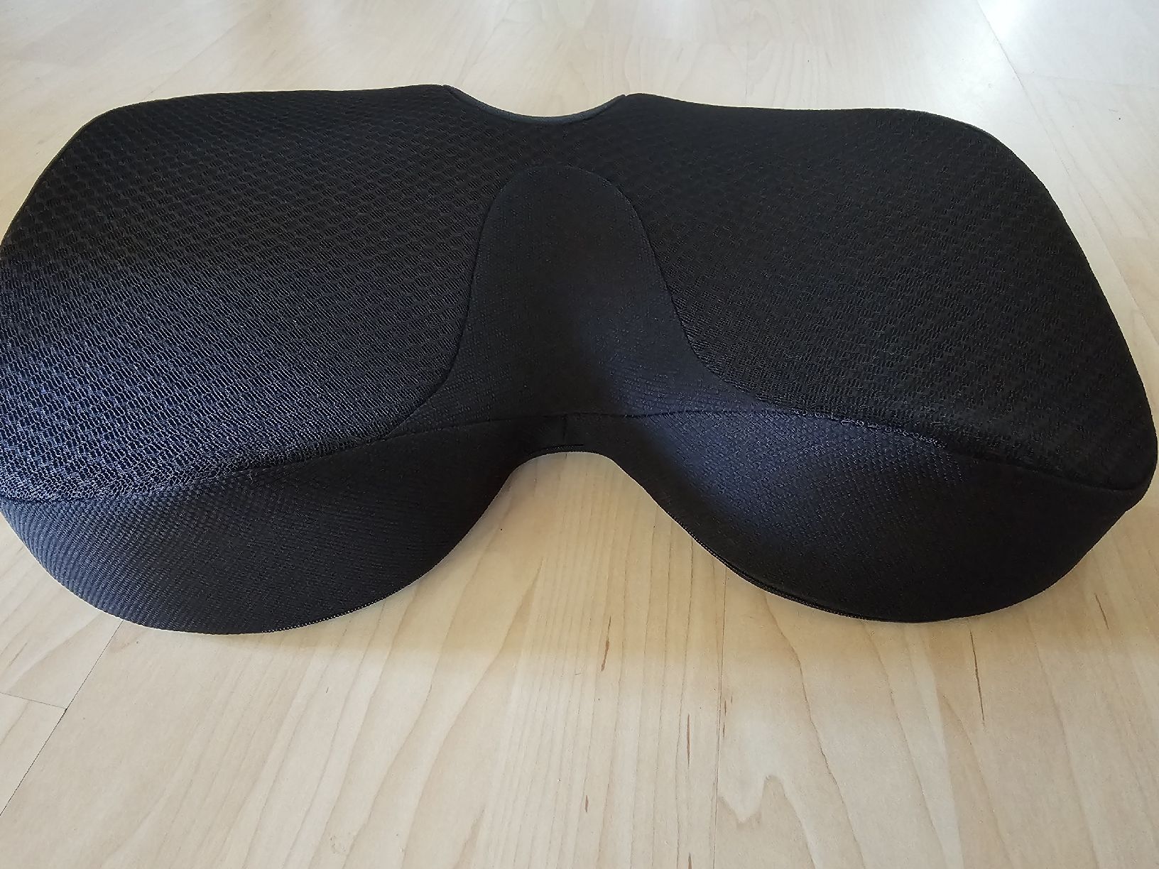 Kissen: Ergonomisches Sitzkissen – Neu (gemäss Beschreibung) aus Büttikon AG von PAM120319 1