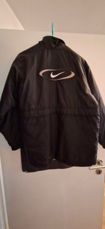 Nike Jacke schwarz steht Gr. XL  aber ist M-L Top Zustand