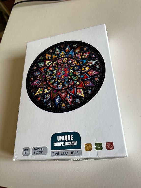 Puzzles: Mandala Holz Puzzle Unique Shape Jigsaw – Gebraucht aus Wabern von JoshRico