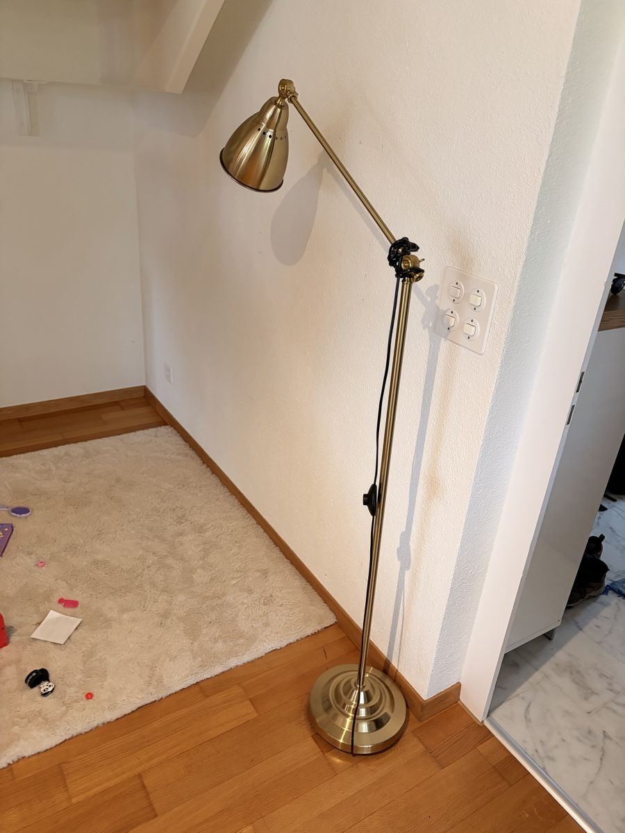 Lampen: Stehlampe – Gebraucht aus Luzern von Tsimont 2