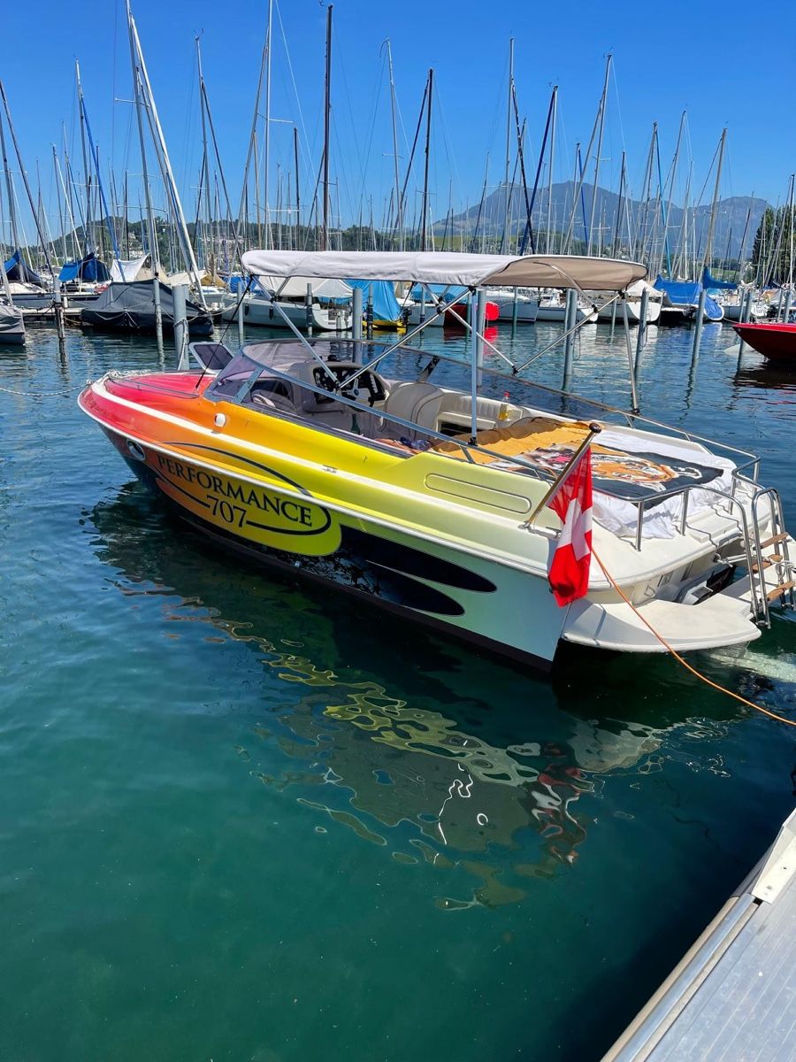 Performance Barche: Sportboot Performance 707 mit neuwertigem Trailer – Usato da Ruswil venduto da Report84