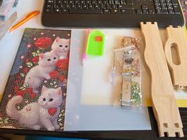 DIAMOND PAINTING TABLETT MIT KATZEN