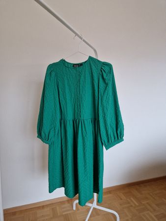 Grünes Pieces Kleid, Gr. XS/S
